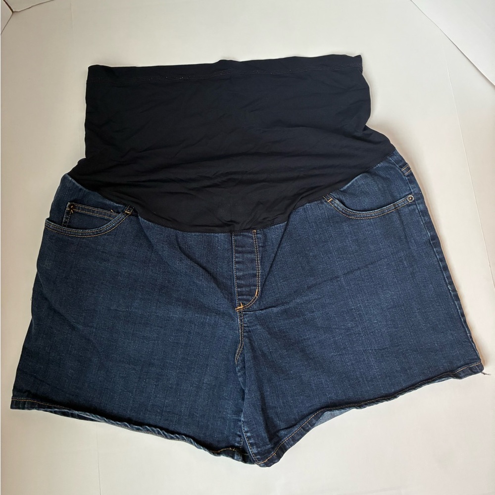 Women’s LIZ LANGE MATERNITY Denim Shorts XL